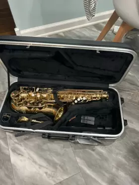 As710l Accent Model Alto Saxophone With Original Case Brand
