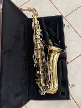 Armstrong 29-71147 1979 Alto Saxophone With Selmer Mouthpiece