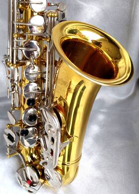 Armstrong 730391 Vint. Ft73 3008a Alto Sax With Case And Rolled Tone Holes - Nice