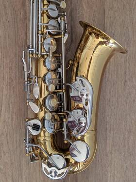 Armstrong N242649 Video Alto Saxophone Brass With Case And Accessories - Well Taken Care Of