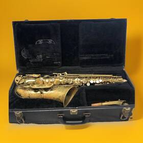 Buescher 836205 400 Alto Saxophone - With Case