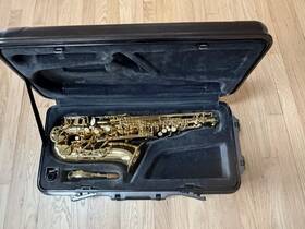 Buffet Crampon Bc820 Alto Saxophone Gold Brass Eb Lacquered Finish With Case And Neck
