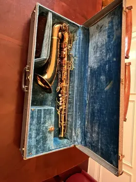 298xxx Conn 298181 C.g. 10m Inch Naked Lady Tenor Saxophone Serial #298xxx C. 1941
