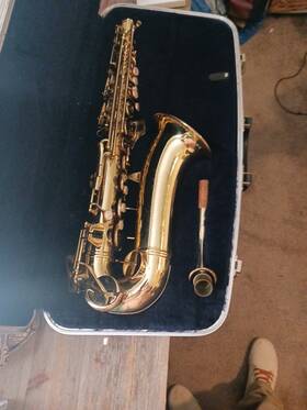 Conn M1430 Alto Saxophone Eb Brass Gold Lacquered Finish With Case