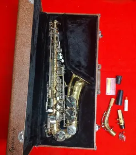 455lx E.m. Winston Boston Alto Sax With Saxophone Case Neck Mouthpiece