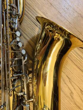 Giardinelli Bs15010020 Baritone Saxophone. Gently Used