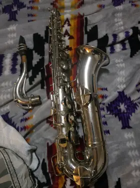 50571 King Out Their Saxophone Made By H. And N White Company In 1