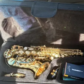 016169 Lazarro Alto Saxophone Brass Gold Lacquered Eb With Case Mouthpiece