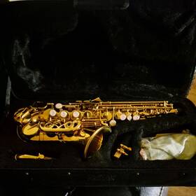 Martin 83109 Indiana Alto Saxophone For Parts. Missing Neck And Mouthpiece
