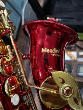 20091502 Mendini By Cecilio Mas-rl Alto Saxophone Eb Red/gold Lacquered Brass With Case And Kit