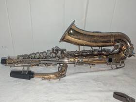 Selmer 658229 1975 - 1980 Bundy Alto Sax