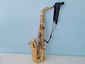 Slade 787874026588 Alto Saxophone Gold Played Once Complete With Case And More