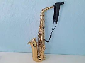Slade 787874026588 Alto Saxophone Gold Played Once Complete With Case And More Slade 787874026588 Alto Saxophone Gold Played Once Complete With Case And More