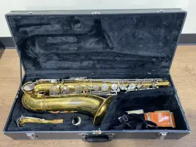 Super-20 The H.n. White Co. Cleveland King Super Alto Saxophone With Hard Case Made In Usa