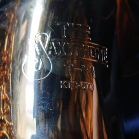 The Saxyphone Kts-670 Bb Tenor Saxophone Gold Lacquer Brass Case Pearl Inlay