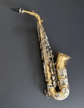 060131 Vito Alto Saxophone Japan Cereal #060131 For Parts Or Repair No Case See Photos