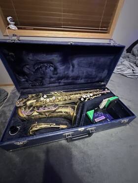Vito 22950 Alto Saxophone Gold Lacquered Brass With Case Mouthpiece Serial #22950