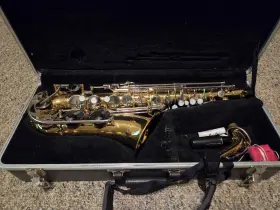 534516 Vito Alto Saxophone
