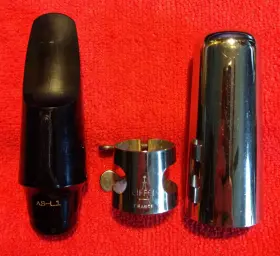 As-l1 Vito/yamaha Vintage Alto Sax Mpc. With Silver Inch Eiffel Lig.& Cap - Very Good
