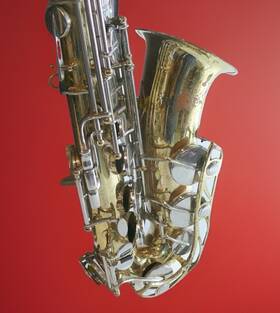 Yamaha 043384a Yas-21 Alto Saxophone With Case