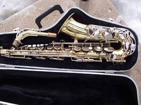 Yamaha 2001159 Yas-23 Alto Saxophone Japan With Skb Hard Case - Mouthpiece Neck Strap