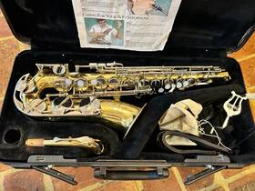 Yamaha 254976 Yas 200ad Alto Saxophone With Neck Strap Case Mouthpiece And More