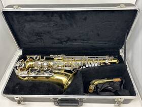 Yamaha 352120a Yas-23 Alto Saxophone With Case And Mouthpiece. Made In Japan