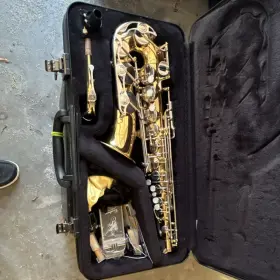 As-200adii Yamaha Alto Saxophone Eb Brass Gold Lacquered With Case And Mouthpiece