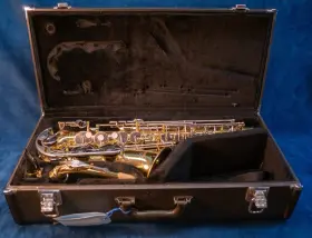 Uz-8137 Yamaha Yas-23 Alto Saxophone With Case - Made In Japan