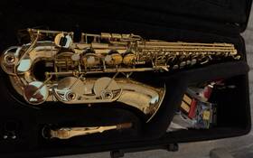 Yamaha Yas-580al Alto Saxophone Brass Gold Lacquered Eb With Case And Neck