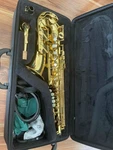 Yamaha YAS-280 Student Alto Saxophone Gold Lacquer Open. Price: $1099.99.
