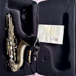 P.mauriat Curved Soprano Saxophone PMSS-2400DX Used. Price: $3500.00.