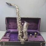 Vtg Martin Low Pitch Alto Saxophone Silver Plate Case Eckhart Indiana Handcraft. Price: $388.87.
