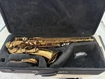 Yamaha YTS-62 Iii Professional Tenor Saxophone Amber Lacquer Used. Price: $4200.00.