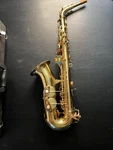 Gold Tone Alto Conn Shooting Star Saxophone With Case, Neck & Mouthpiece Used. Price: $248.60.